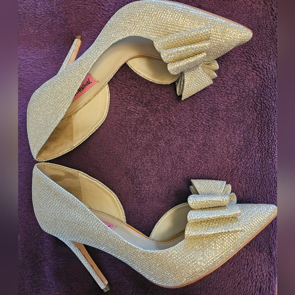 Betsey Johnson prince pump size 8 - Picture 9 of 16